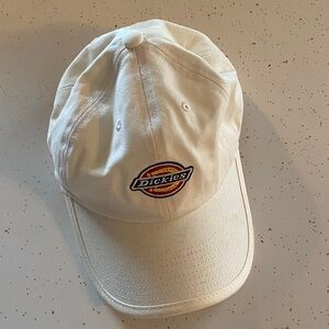 NWOT Women’s Cream Dickies Baseball Cap
